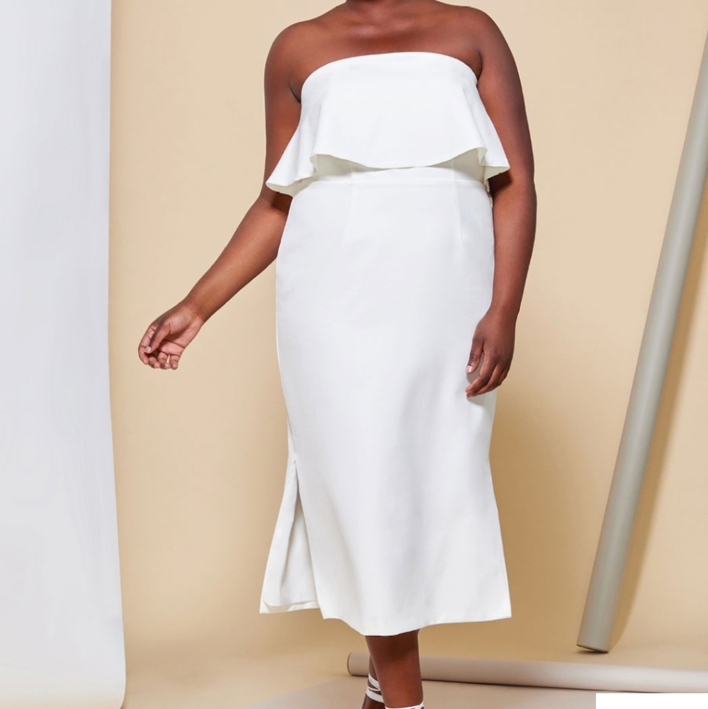 STRAPLESS BEAUTIFUL WHITE DRESS - Picture 1 of 6